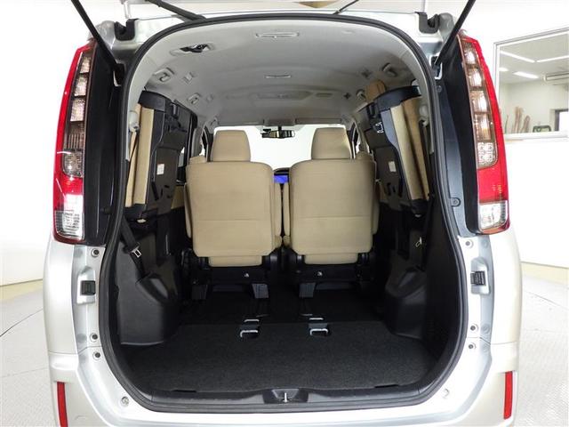 ノア Ｇ　フルセグ　メモリーナビ　ＤＶＤ再生　バックカメラ　ＥＴＣ　電動スライドドア　ＬＥＤヘッドランプ　ウオークスルー　乗車定員７人　３列シート　アイドリングストップ　盗難防止装置　アルミホイール　ＣＤ（28枚目）