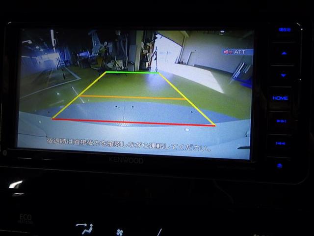 プリウス SセーフティプラスII ワンセグ メモリーナビ DVD再生 バックカメラ 衝突被害軽減システム ETC LEDヘッドランプ 盗難防止装置 アルミホイール CD スマートキー オートクルーズコントロール フル装備 エアバッグ(9枚目)