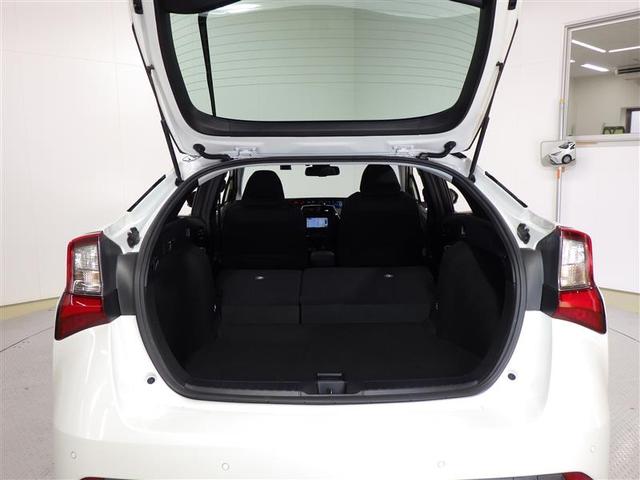 プリウス SセーフティプラスII ワンセグ メモリーナビ DVD再生 バックカメラ 衝突被害軽減システム ETC LEDヘッドランプ 盗難防止装置 アルミホイール CD スマートキー オートクルーズコントロール フル装備 エアバッグ(24枚目)