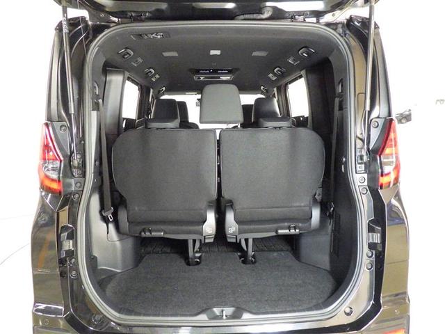 ノア ハイブリッドＳ－Ｚ　フルセグ　メモリーナビ　ＤＶＤ再生　ミュージックプレイヤー接続可　後席モニター　バックカメラ　衝突被害軽減システム　ＥＴＣ　ドラレコ　両側電動スライド　ＬＥＤヘッドランプ　乗車定員７人　３列シート（26枚目）