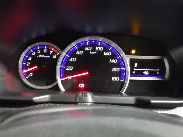 ルーミー カスタムＧ　Ｓ　フルセグ　メモリーナビ　ＤＶＤ再生　バックカメラ　衝突被害軽減システム　ＥＴＣ　両側電動スライド　ＬＥＤヘッドランプ　ウオークスルー　アイドリングストップ　盗難防止装置　アルミホイール　ＣＤ　フル装備（8枚目）