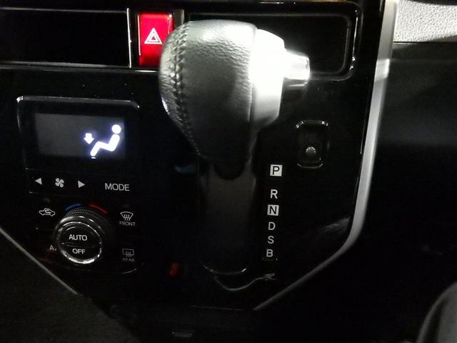 ルーミー カスタムＧ　Ｓ　フルセグ　メモリーナビ　ＤＶＤ再生　バックカメラ　衝突被害軽減システム　ＥＴＣ　両側電動スライド　ＬＥＤヘッドランプ　ウオークスルー　アイドリングストップ　盗難防止装置　アルミホイール　ＣＤ　フル装備（12枚目）