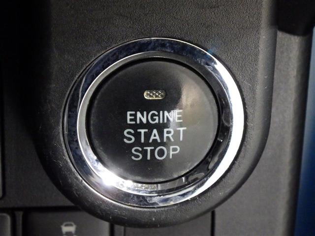 ルーミー カスタムＧ　Ｓ　フルセグ　メモリーナビ　ＤＶＤ再生　バックカメラ　衝突被害軽減システム　ＥＴＣ　両側電動スライド　ＬＥＤヘッドランプ　ウオークスルー　アイドリングストップ　盗難防止装置　アルミホイール　ＣＤ　フル装備（16枚目）