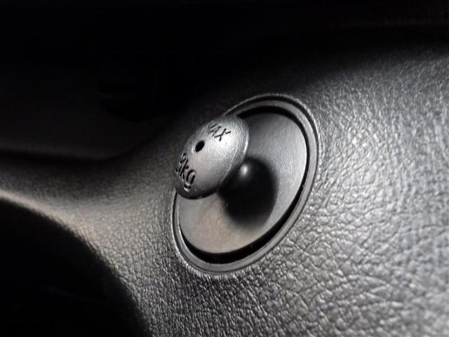 シエンタ G フルセグ メモリーナビ DVD再生 衝突被害軽減システム ETC 両側電動スライド ウオークスルー 乗車定員7人 3列シート アイドリングストップ 盗難防止装置 CD スマートキー フル装備(12枚目)