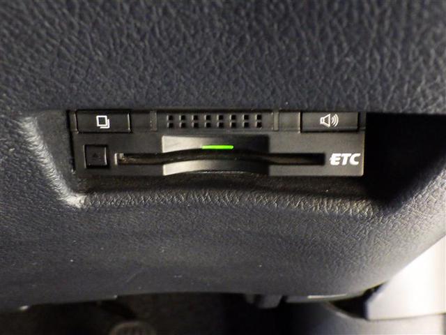 シエンタ G フルセグ メモリーナビ DVD再生 衝突被害軽減システム ETC 両側電動スライド ウオークスルー 乗車定員7人 3列シート アイドリングストップ 盗難防止装置 CD スマートキー フル装備(18枚目)