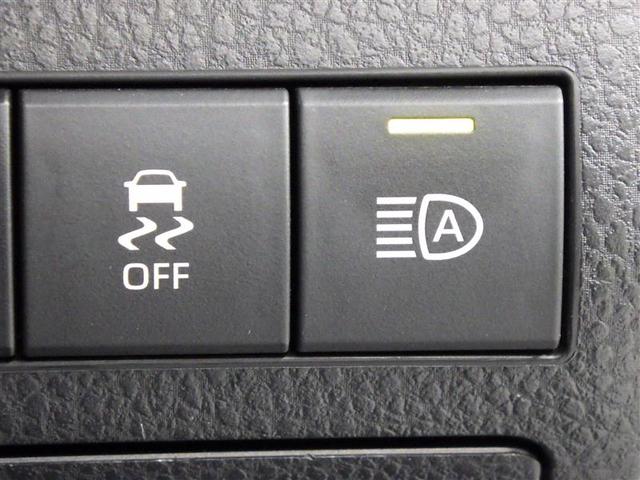 カムリ G フルセグ メモリーナビ DVD再生 バックカメラ 衝突被害軽減システム ETC LEDヘッドランプ 盗難防止装置 アルミホイール CD スマートキー オートクルーズコントロール フル装備 エアバッグ(18枚目)