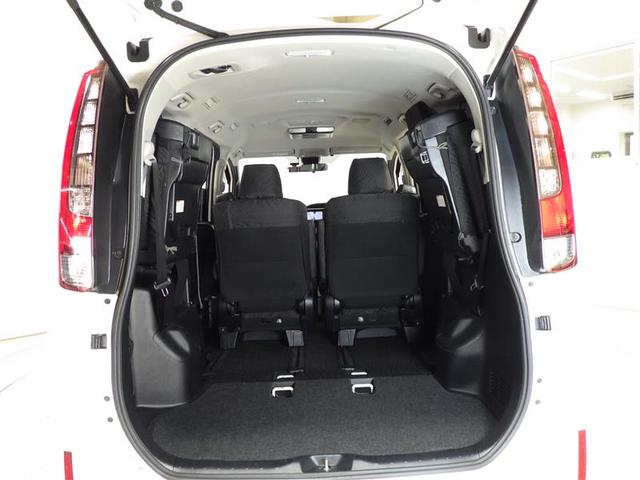 ノア G フルセグ メモリーナビ DVD再生 後席モニター バックカメラ 衝突被害軽減システム ETC 両側電動スライド LEDヘッドランプ ウオークスルー 乗車定員7人 3列シート アイドリングストップ CD(26枚目)