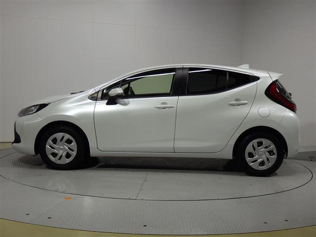 アクア Ｘ　メモリーナビ　バックカメラ　衝突被害軽減システム　ＥＴＣ　ＬＥＤヘッドランプ　盗難防止装置　スマートキー　オートクルーズコントロール　フル装備　エアバッグ　横滑り防止機能　ハイブリッド（2枚目）