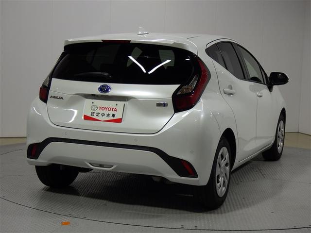 アクア Ｘ　メモリーナビ　バックカメラ　衝突被害軽減システム　ＥＴＣ　ＬＥＤヘッドランプ　盗難防止装置　スマートキー　オートクルーズコントロール　フル装備　エアバッグ　横滑り防止機能　ハイブリッド（3枚目）