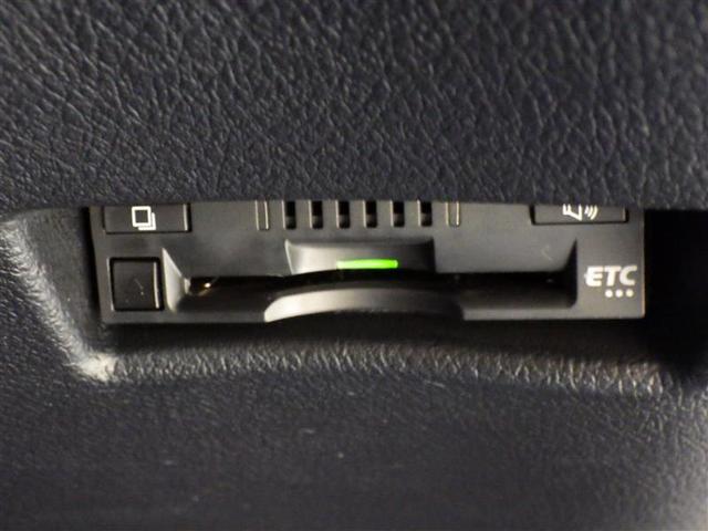 シエンタ Ｇ　クエロ　フルセグ　メモリーナビ　ＤＶＤ再生　バックカメラ　衝突被害軽減システム　ＥＴＣ　両側電動スライド　ＬＥＤヘッドランプ　ウオークスルー　乗車定員７人　３列シート　ワンオーナー　アイドリングストップ　ＣＤ（22枚目）