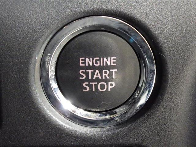 ノア Ｓｉ　フルセグ　メモリーナビ　ＤＶＤ再生　後席モニター　バックカメラ　衝突被害軽減システム　ＥＴＣ　両側電動スライド　ＬＥＤヘッドランプ　ウオークスルー　乗車定員８人　３列シート　ワンオーナー　フルエアロ（18枚目）