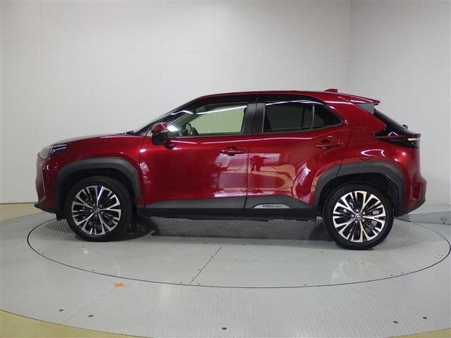 ヤリスクロス ハイブリッドＺ　ミュージックプレイヤー接続可　バックカメラ　衝突被害軽減システム　ＥＴＣ　ＬＥＤヘッドランプ　ワンオーナー　盗難防止装置　アルミホイール　電動シート　スマートキー　オートクルーズコントロール　フル装備（2枚目）