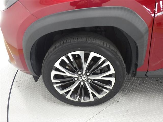 ヤリスクロス ハイブリッドＺ　ミュージックプレイヤー接続可　バックカメラ　衝突被害軽減システム　ＥＴＣ　ＬＥＤヘッドランプ　ワンオーナー　盗難防止装置　アルミホイール　電動シート　スマートキー　オートクルーズコントロール　フル装備（28枚目）