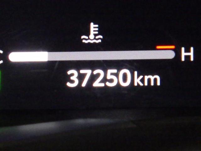 ハリアーハイブリッド Ｇ　フルセグ　メモリーナビ　ミュージックプレイヤー接続可　バックカメラ　衝突被害軽減システム　ＥＴＣ　ＬＥＤヘッドランプ　ワンオーナー　盗難防止装置　アルミホイール　スマートキー　フル装備　エアバッグ（7枚目）