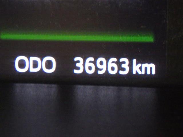 ルーミー カスタムＧ　フルセグ　メモリーナビ　ＤＶＤ再生　バックカメラ　衝突被害軽減システム　両側電動スライド　ＬＥＤヘッドランプ　ウオークスルー　ワンオーナー　アイドリングストップ　盗難防止装置　アルミホイール　ＣＤ（7枚目）