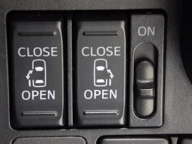 ルーミー カスタムG-T フルセグ メモリーナビ DVD再生 バックカメラ 衝突被害軽減システム ETC ドラレコ 両側電動スライド LEDヘッドランプ ウオークスルー アイドリングストップ 盗難防止装置 アルミホイール CD(18枚目)