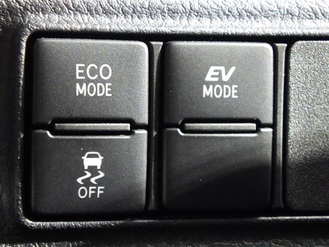 シエンタ ハイブリッド　ファンベースＧ　フルセグ　メモリーナビ　ＤＶＤ再生　バックカメラ　衝突被害軽減システム　ＥＴＣ　両側電動スライド　ＬＥＤヘッドランプ　ウオークスルー　盗難防止装置　ＣＤ　スマートキー　オートクルーズコントロール（16枚目）