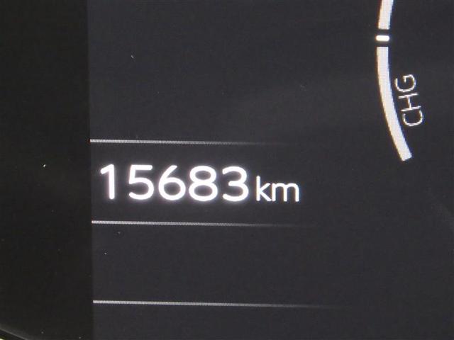 プリウス Ｚ　サンルーフ　フルセグ　メモリーナビ　ミュージックプレイヤー接続可　バックカメラ　衝突被害軽減システム　ＥＴＣ　ドラレコ　ＬＥＤヘッドランプ　ワンオーナー　盗難防止装置　アルミホイール　電動シート（7枚目）