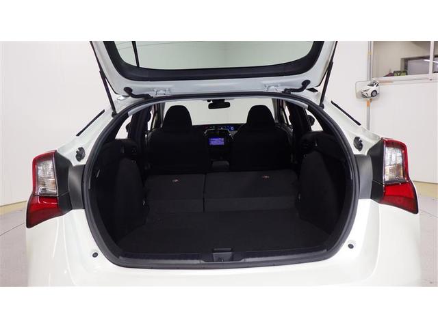 プリウス Ｓ　ワンセグ　メモリーナビ　バックカメラ　衝突被害軽減システム　ＬＥＤヘッドランプ　ワンオーナー　盗難防止装置　アルミホイール　ＣＤ　スマートキー　オートクルーズコントロール　フル装備　エアバッグ（25枚目）