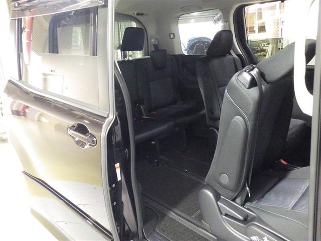 ノア Si フルセグ メモリーナビ DVD再生 バックカメラ 衝突被害軽減システム ETC 電動スライドドア LEDヘッドランプ ウオークスルー 乗車定員7人 3列シート フルエアロ アイドリングストップ CD(25枚目)