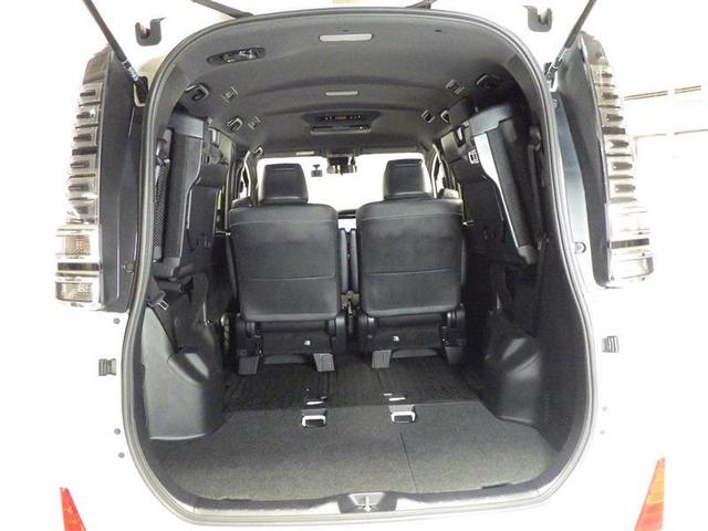 ヴォクシー ハイブリッドＺＳ　煌ＩＩＩ　フルセグ　メモリーナビ　ＤＶＤ再生　後席モニター　バックカメラ　衝突被害軽減システム　ＥＴＣ　両側電動スライド　ＬＥＤヘッドランプ　乗車定員７人　３列シート　ワンオーナー　フルエアロ　盗難防止装置（30枚目）