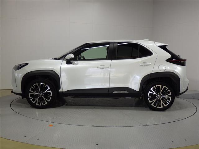 ヤリスクロス ハイブリッドZ メモリーナビ ミュージックプレイヤー接続可 バックカメラ 衝突被害軽減システム ETC LEDヘッドランプ ワンオーナー 盗難防止装置 アルミホイール 電動シート スマートキー フル装備 エアバッグ(2枚目)