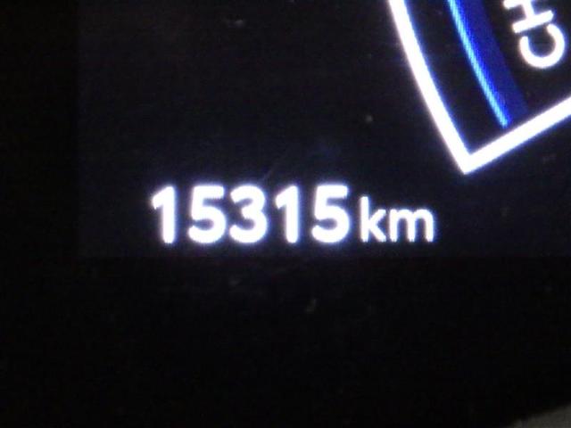 ヤリスクロス ハイブリッドZ メモリーナビ ミュージックプレイヤー接続可 バックカメラ 衝突被害軽減システム ETC LEDヘッドランプ ワンオーナー 盗難防止装置 アルミホイール 電動シート スマートキー フル装備 エアバッグ(7枚目)