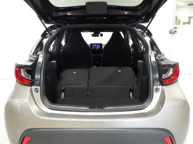 ヤリス ハイブリッドＧ　フルセグ　ミュージックプレイヤー接続可　バックカメラ　衝突被害軽減システム　ＥＴＣ　ワンオーナー　盗難防止装置　スマートキー　オートクルーズコントロール　フル装備　エアバッグ　横滑り防止機能（25枚目）