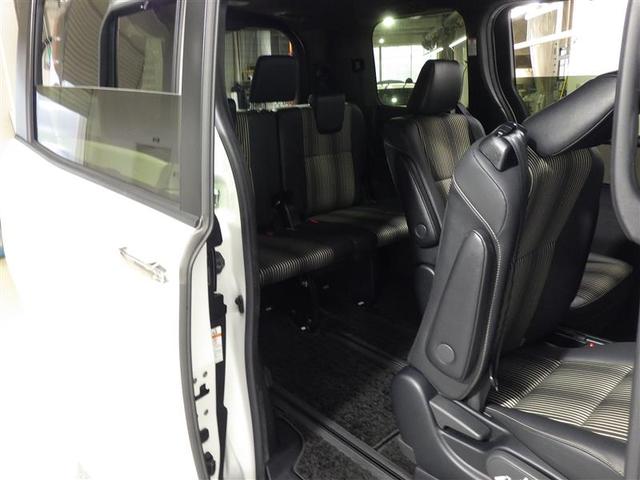 ノア Ｓｉ　ダブルバイビーＩＩＩ　フルセグ　メモリーナビ　ＤＶＤ再生　後席モニター　バックカメラ　衝突被害軽減システム　ＥＴＣ　ドラレコ　両側電動スライド　ＬＥＤヘッドランプ　ウオークスルー　乗車定員７人　３列シート　ワンオーナー（27枚目）