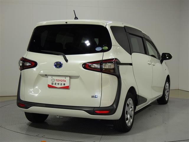 シエンタ ハイブリッドＧ　クエロ　フルセグ　メモリーナビ　ＤＶＤ再生　バックカメラ　衝突被害軽減システム　ＥＴＣ　ＬＥＤヘッドランプ　ウオークスルー　乗車定員７人　３列シート　ワンオーナー　盗難防止装置　ＣＤ　スマートキー　フル装備（3枚目）