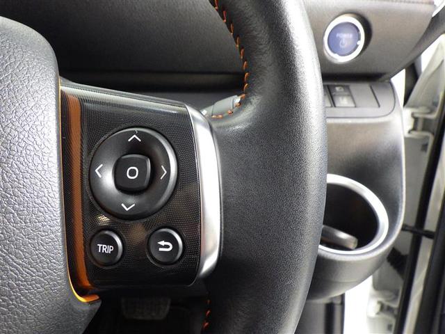 シエンタ ハイブリッドＧ　クエロ　フルセグ　メモリーナビ　ＤＶＤ再生　バックカメラ　衝突被害軽減システム　ＥＴＣ　ＬＥＤヘッドランプ　ウオークスルー　乗車定員７人　３列シート　ワンオーナー　盗難防止装置　ＣＤ　スマートキー　フル装備（17枚目）