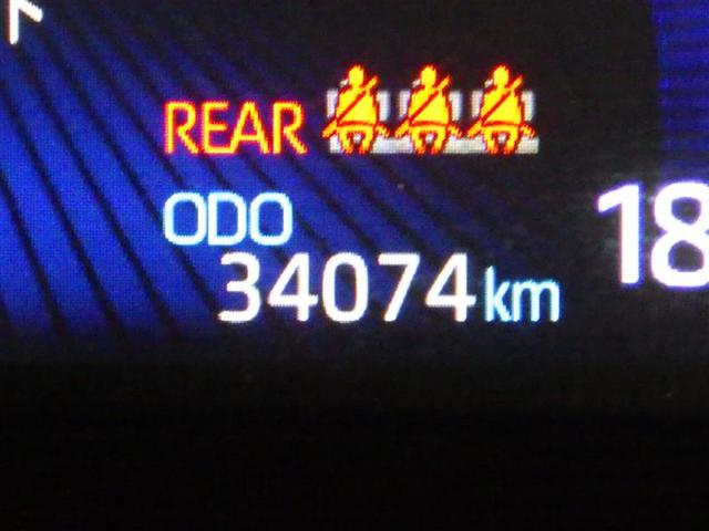 カローラクロス ハイブリッド　Ｚ　フルセグ　ＤＶＤ再生　ミュージックプレイヤー接続可　バックカメラ　衝突被害軽減システム　ＥＴＣ　ドラレコ　ＬＥＤヘッドランプ　ワンオーナー　盗難防止装置　アルミホイール　ＣＤ　電動シート　スマートキー（7枚目）