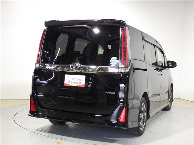 ノア Ｓｉ　ダブルバイビーＩＩ　フルセグ　メモリーナビ　ＤＶＤ再生　後席モニター　バックカメラ　衝突被害軽減システム　ＥＴＣ　両側電動スライド　ＬＥＤヘッドランプ　ウオークスルー　乗車定員７人　３列シート　ワンオーナー　フルエアロ（3枚目）