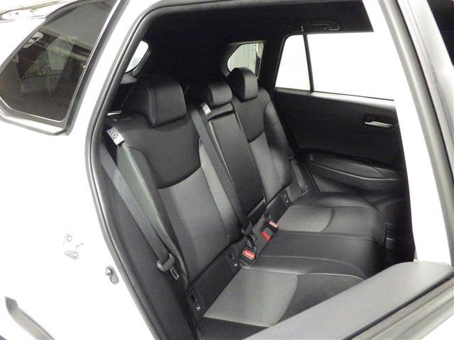 カローラクロス ハイブリッド Z ミュージックプレイヤー接続可 バックカメラ 衝突被害軽減システム ETC ドラレコ LEDヘッドランプ ワンオーナー フルエアロ 盗難防止装置 アルミホイール 電動シート スマートキー ハーフレザー(25枚目)