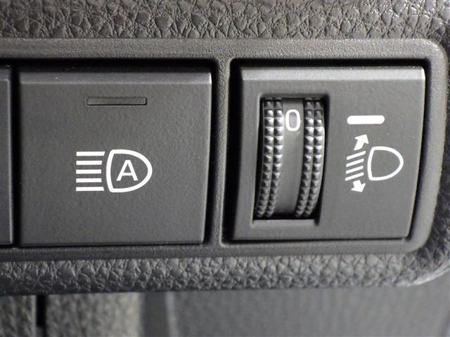 カローラ S メモリーナビ ミュージックプレイヤー接続可 バックカメラ 衝突被害軽減システム LEDヘッドランプ 盗難防止装置 アルミホイール スマートキー オートクルーズコントロール フル装備 エアバッグ(18枚目)