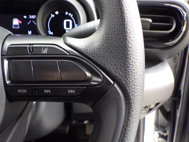 ヤリス Ｇ　ＤＶＤ再生　ミュージックプレイヤー接続可　バックカメラ　衝突被害軽減システム　ドラレコ　ＬＥＤヘッドランプ　ワンオーナー　盗難防止装置　ＣＤ　スマートキー　フル装備　エアバッグ　横滑り防止機能（17枚目）