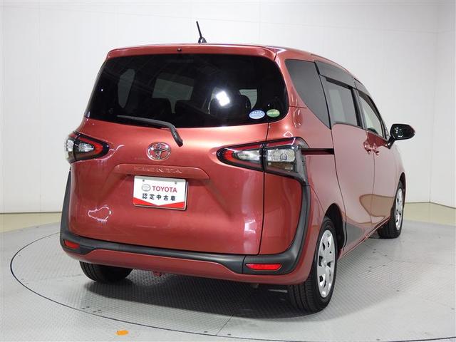 シエンタ Ｘ　フルセグ　メモリーナビ　ＤＶＤ再生　バックカメラ　衝突被害軽減システム　ＥＴＣ　電動スライドドア　ＬＥＤヘッドランプ　ウオークスルー　乗車定員７人　３列シート　ワンオーナー　アイドリングストップ　ＣＤ（3枚目）