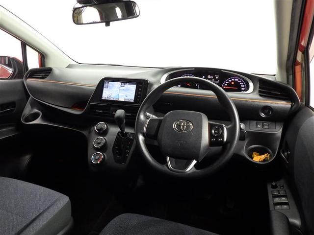 シエンタ Ｘ　フルセグ　メモリーナビ　ＤＶＤ再生　バックカメラ　衝突被害軽減システム　ＥＴＣ　電動スライドドア　ＬＥＤヘッドランプ　ウオークスルー　乗車定員７人　３列シート　ワンオーナー　アイドリングストップ　ＣＤ（5枚目）