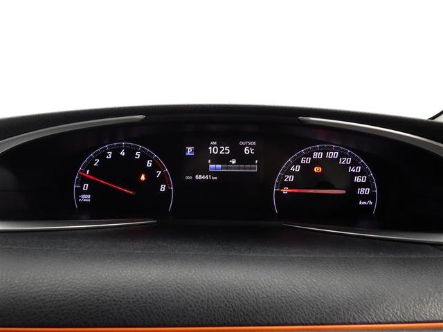 シエンタ Ｘ　フルセグ　メモリーナビ　ＤＶＤ再生　バックカメラ　衝突被害軽減システム　ＥＴＣ　電動スライドドア　ＬＥＤヘッドランプ　ウオークスルー　乗車定員７人　３列シート　ワンオーナー　アイドリングストップ　ＣＤ（6枚目）