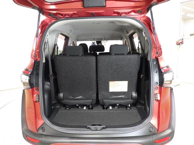 シエンタ Ｘ　フルセグ　メモリーナビ　ＤＶＤ再生　バックカメラ　衝突被害軽減システム　ＥＴＣ　電動スライドドア　ＬＥＤヘッドランプ　ウオークスルー　乗車定員７人　３列シート　ワンオーナー　アイドリングストップ　ＣＤ（26枚目）