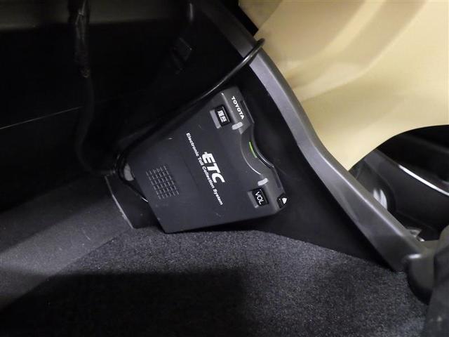 ＳＡＩ Ｓ　Ｃパッケージ　フルセグ　メモリーナビ　ＤＶＤ再生　ＥＴＣ　ＨＩＤヘッドライト　盗難防止装置　アルミホイール　ＣＤ　電動シート　スマートキー　オートクルーズコントロール　フル装備　エアバッグ　ハイブリッド（15枚目）