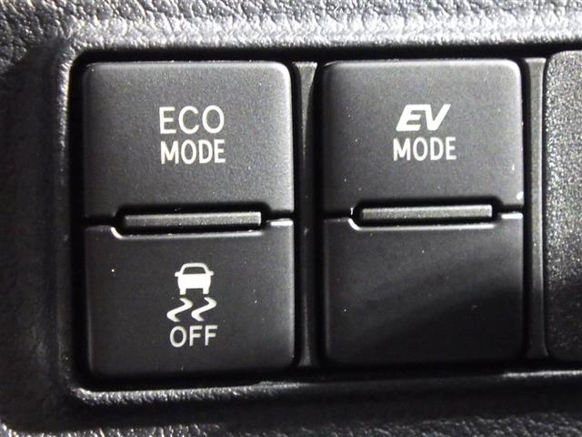 シエンタ ハイブリッドＸ　メモリーナビ　バックカメラ　衝突被害軽減システム　ＥＴＣ　電動スライドドア　ウオークスルー　乗車定員７人　３列シート　盗難防止装置　スマートキー　フル装備　エアバッグ　横滑り防止機能　ハイブリッド（15枚目）