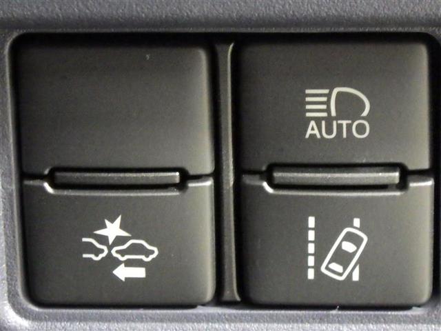 ノア Ｓｉ　フルセグ　メモリーナビ　ＤＶＤ再生　バックカメラ　衝突被害軽減システム　ＥＴＣ　電動スライドドア　ＬＥＤヘッドランプ　ウオークスルー　乗車定員７人　３列シート　ワンオーナー　フルエアロ　盗難防止装置（16枚目）