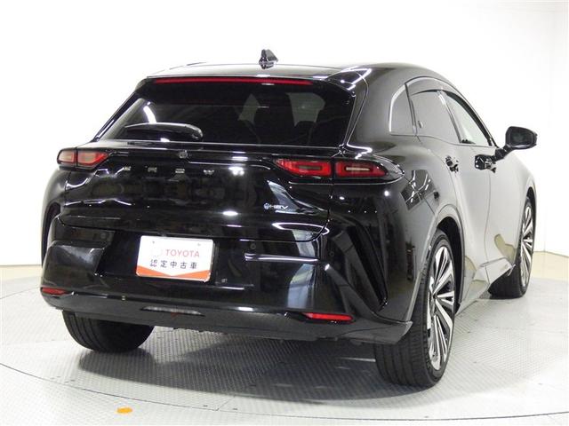 クラウンスポーツ Ｚ　革シート　４ＷＤ　フルセグ　メモリーナビ　ミュージックプレイヤー接続可　バックカメラ　衝突被害軽減システム　ＥＴＣ　ＬＥＤヘッドランプ　ワンオーナー　盗難防止装置　アルミホイール　電動シート　フル装備（3枚目）