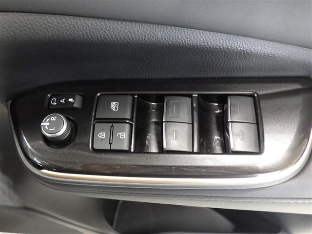クラウンスポーツ Ｚ　革シート　４ＷＤ　フルセグ　メモリーナビ　ミュージックプレイヤー接続可　バックカメラ　衝突被害軽減システム　ＥＴＣ　ＬＥＤヘッドランプ　ワンオーナー　盗難防止装置　アルミホイール　電動シート　フル装備（22枚目）