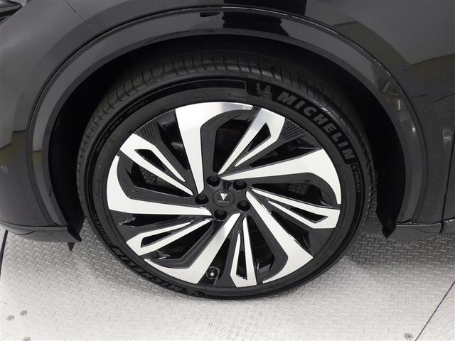 クラウンスポーツ Ｚ　革シート　４ＷＤ　フルセグ　メモリーナビ　ミュージックプレイヤー接続可　バックカメラ　衝突被害軽減システム　ＥＴＣ　ＬＥＤヘッドランプ　ワンオーナー　盗難防止装置　アルミホイール　電動シート　フル装備（26枚目）
