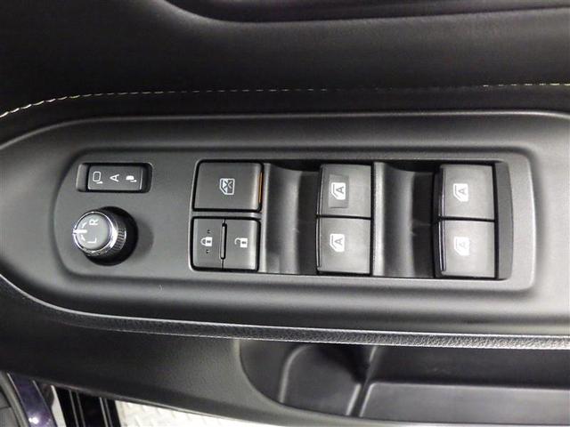 エスクァイア ハイブリッドＧｉ　ブラックテーラード　フルセグ　メモリーナビ　ＤＶＤ再生　バックカメラ　衝突被害軽減システム　ＥＴＣ　両側電動スライド　ＨＩＤヘッドライト　ウオークスルー　乗車定員７人　３列シート　盗難防止装置　アルミホイール　ＣＤ（25枚目）