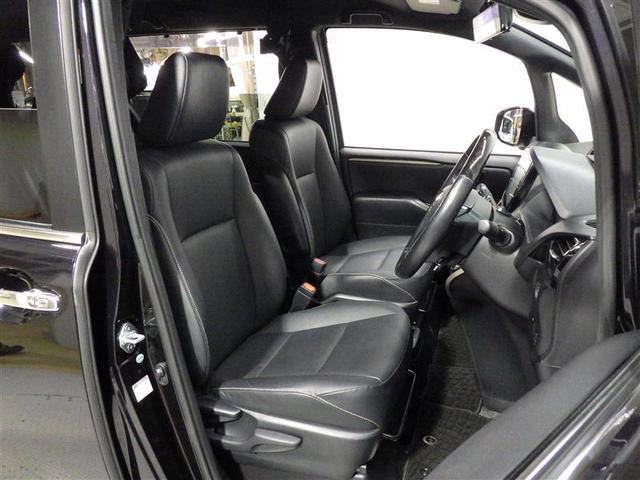 エスクァイア ハイブリッドＧｉ　ブラックテーラード　フルセグ　メモリーナビ　ＤＶＤ再生　バックカメラ　衝突被害軽減システム　ＥＴＣ　両側電動スライド　ＨＩＤヘッドライト　ウオークスルー　乗車定員７人　３列シート　盗難防止装置　アルミホイール　ＣＤ（26枚目）