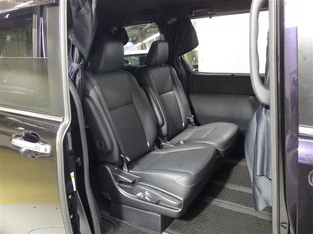 エスクァイア ハイブリッドＧｉ　ブラックテーラード　フルセグ　メモリーナビ　ＤＶＤ再生　バックカメラ　衝突被害軽減システム　ＥＴＣ　両側電動スライド　ＨＩＤヘッドライト　ウオークスルー　乗車定員７人　３列シート　盗難防止装置　アルミホイール　ＣＤ（27枚目）