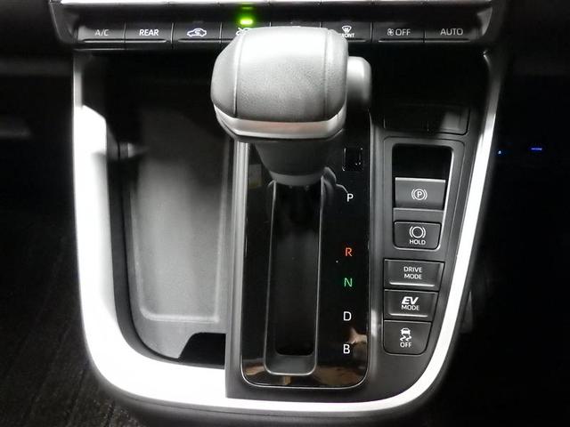 ヴォクシー ハイブリッドＳ－Ｚ　フルセグ　メモリーナビ　ＤＶＤ再生　ミュージックプレイヤー接続可　後席モニター　バックカメラ　衝突被害軽減システム　ＥＴＣ　両側電動スライド　ＬＥＤヘッドランプ　乗車定員７人　３列シート　ワンオーナー（13枚目）